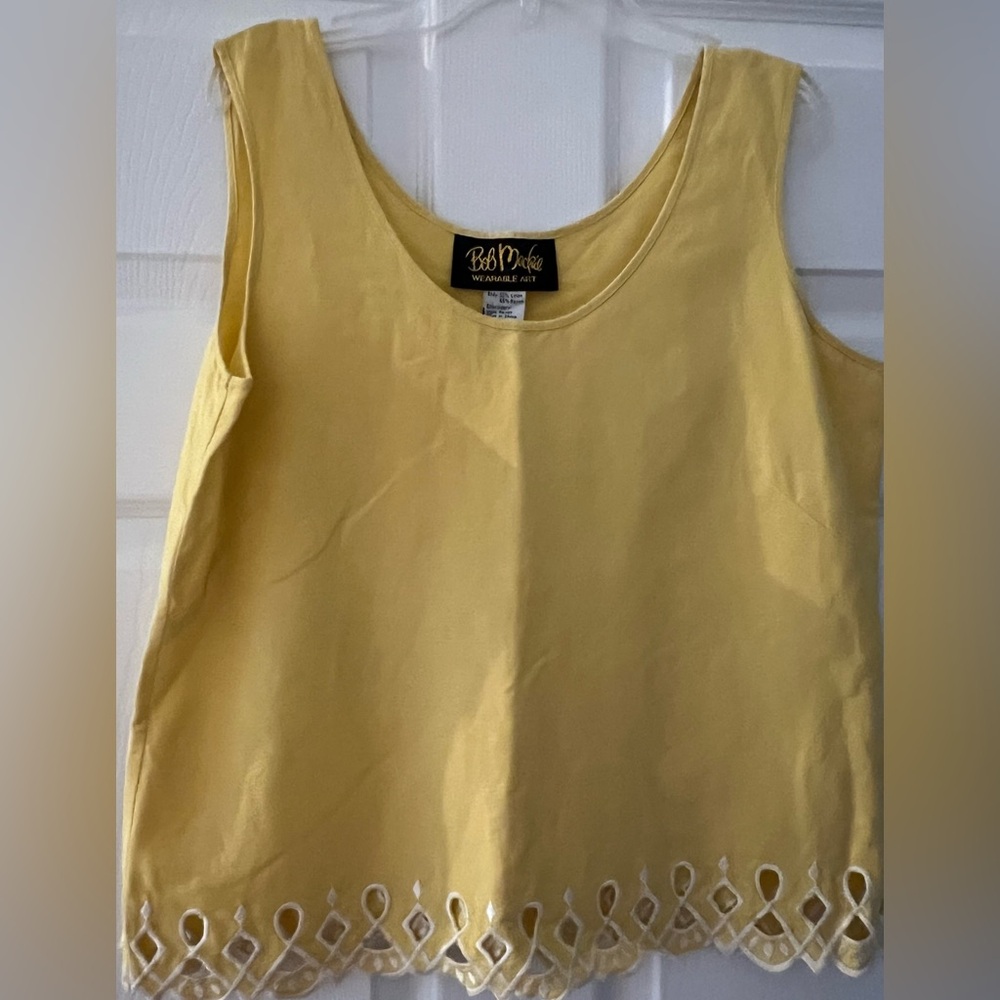 Bob Mackie Yellow Scalloped Hem Tank Top